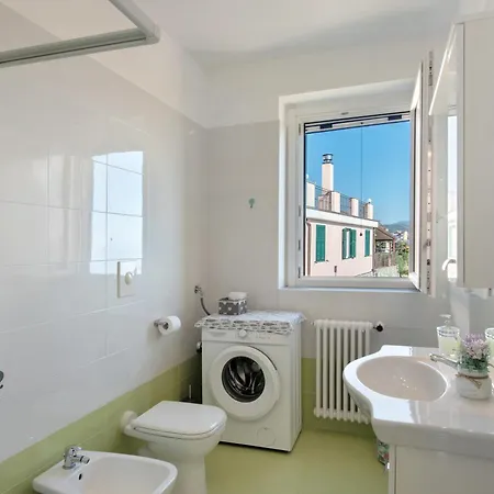 Casa Marincanto アパート ヴァラッツェ